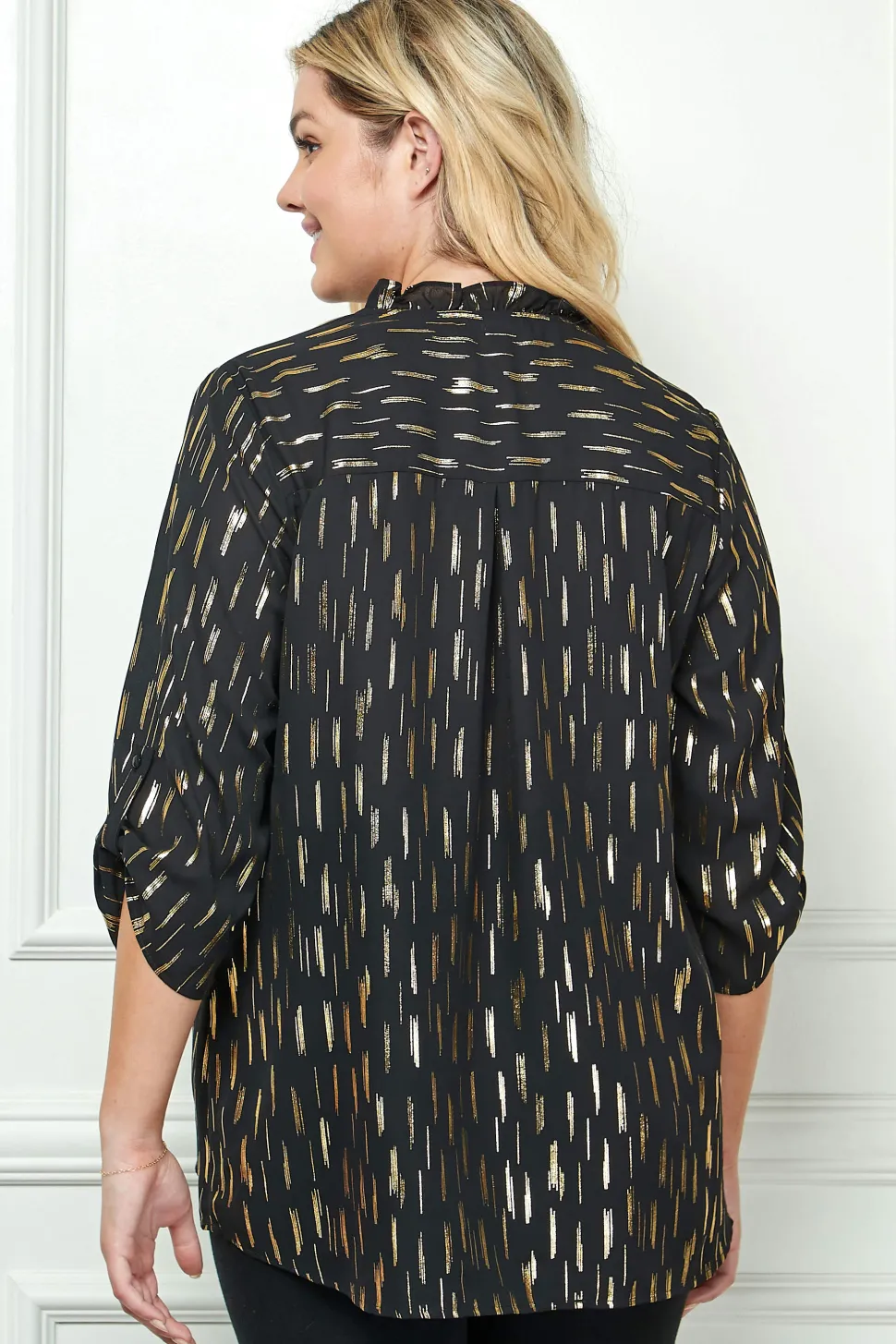3/4 Button Tab Sleeve Covered Button + Loop on V-Neck Popover Rain Foil Print Blouse in Black - Plus