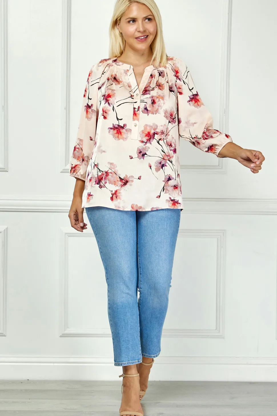 3/4 Elastic Cuff Sleeve Mandarin Collar Popover Blouse in Pink - Plus