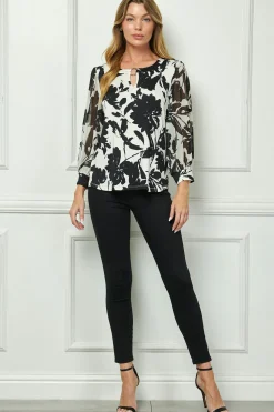 3/4 Sleeve Cutout Trim Mix Media Blouse in Ivory