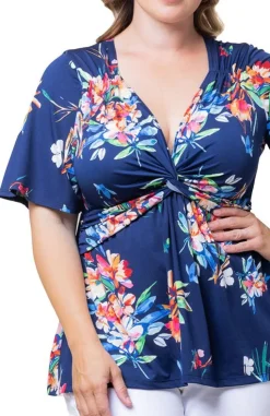 Abby Twist Front Top - Plus