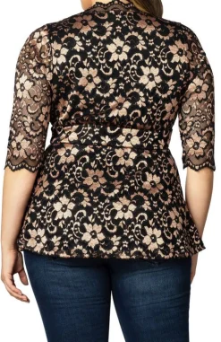 Luxe Lace Top - Plus