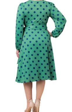 Socialite Sweetheart Dress - Plus - Green Polka Dot