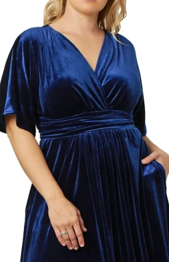 Verona Velvet Evening Gown - Plus